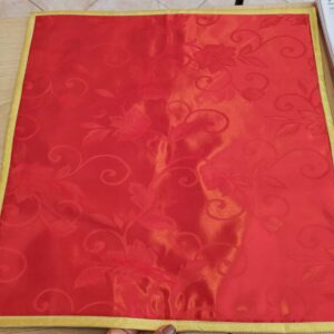 Tapete para meditação - vermelho com dourado